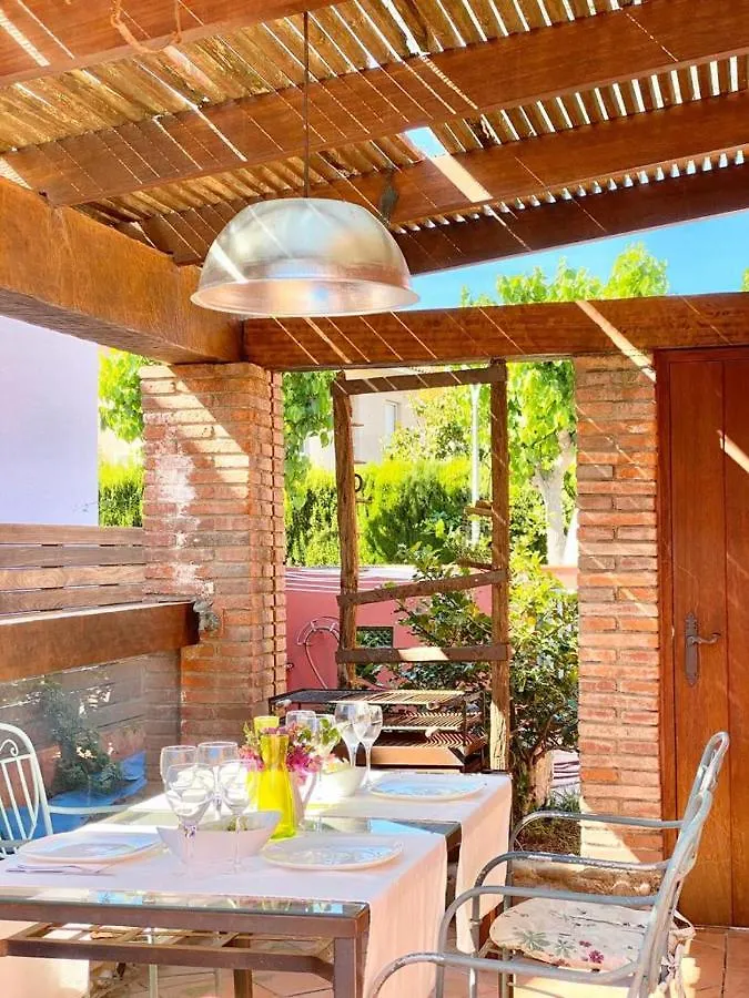 Cozy Holiday Home With Pool In St Pere Pescador Sant Pere Pescador